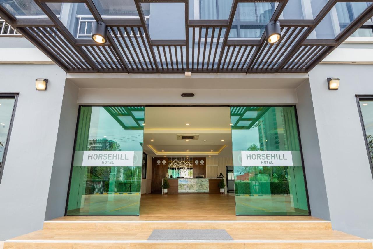 Horsehill Hotel Sriracha Si Racha Exterior photo