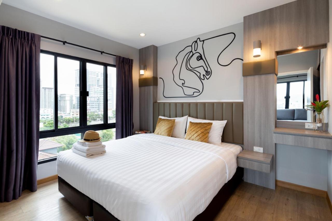 Horsehill Hotel Sriracha Si Racha Exterior photo